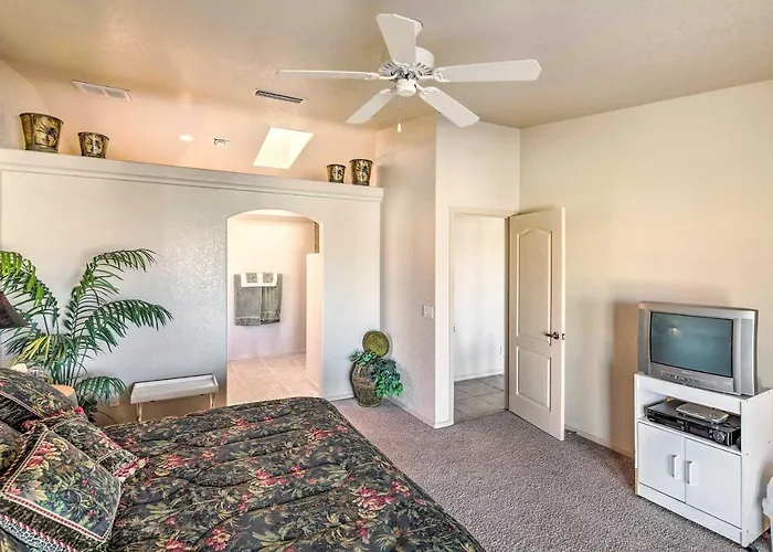 Ferienhaus Cozy Havasu House W/ Views - 1 Mi To Water! Lake Havasu City