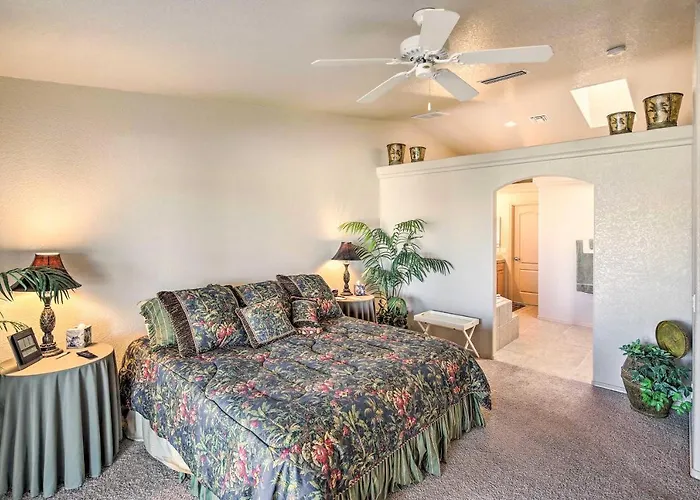 Cozy Havasu House W/ Views - 1 Mi To Water! * Lake Havasu City