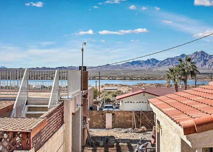 Cozy Havasu House W/ Views - 1 Mi To Water! Ferienhaus